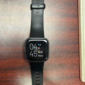 Fitbit Versa 2